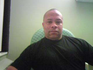 Date this athletic United States man Lamont from Decatur US122