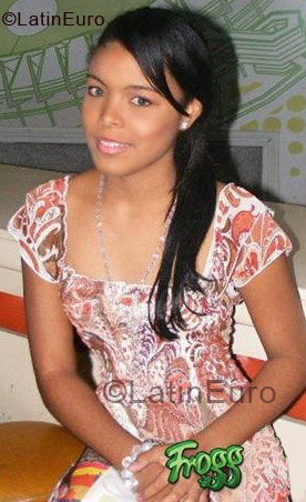 Date this passionate Colombia girl Greeys Del Carmen from Barranquilla CO160
