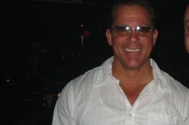 Date this voluptuous United States man Steve from Miami US367