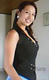 Date this hot Colombia girl Veronica from Pereira CO182