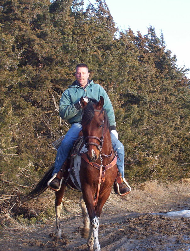 Date this tall United States man Trapperdon from Omaha US548