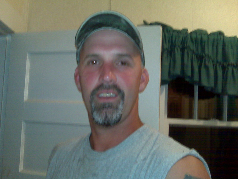 Date this good-looking United States man Tim from clintwood US577