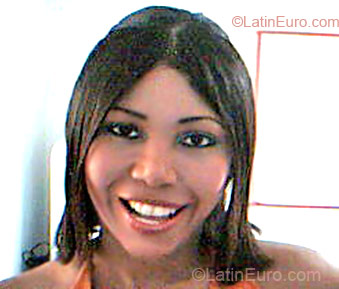 Date this fun Colombia girl Lucy from Cartagena CO235