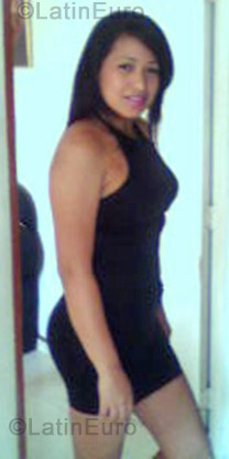 Date this voluptuous Colombia girl Adriana from Cali CO277