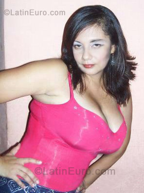 Date this foxy Colombia girl Cecilia Maria from Soledad CO301