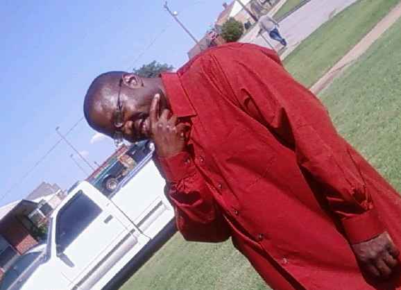 Date this hot United States man Earven from oklahoma city US959
