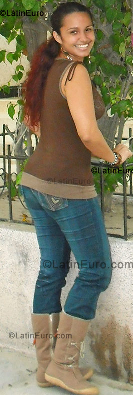 Date this delightful Colombia girl Ely Johanna from Barranquilla CO350