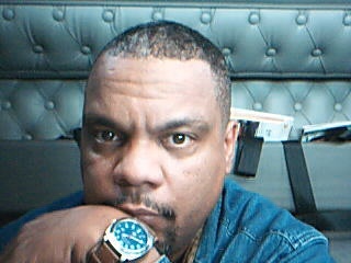 Date this athletic United States man Bigtrukn from detroit US1106