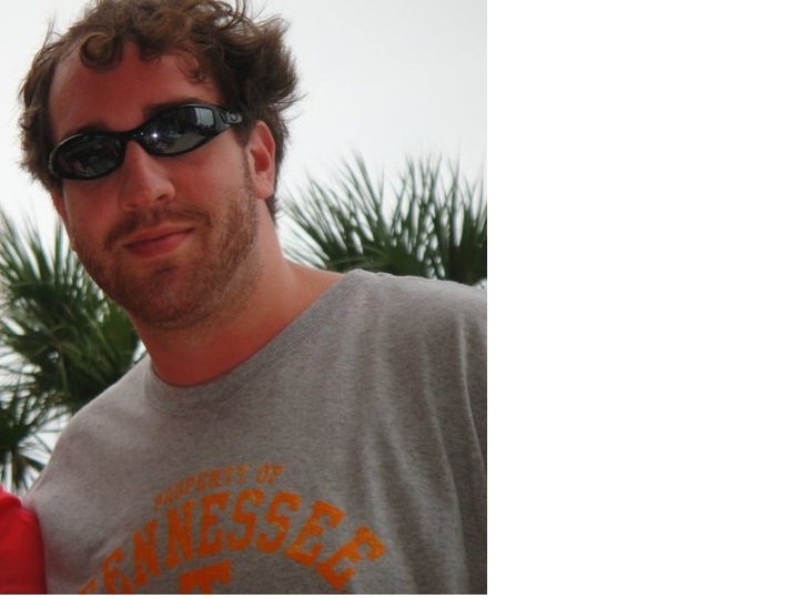 Date this voluptuous United States man Huskyfan from Cookeville US1127