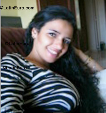 Date this athletic Brazil girl Carla Graciela from Rio De Janeiro BR544