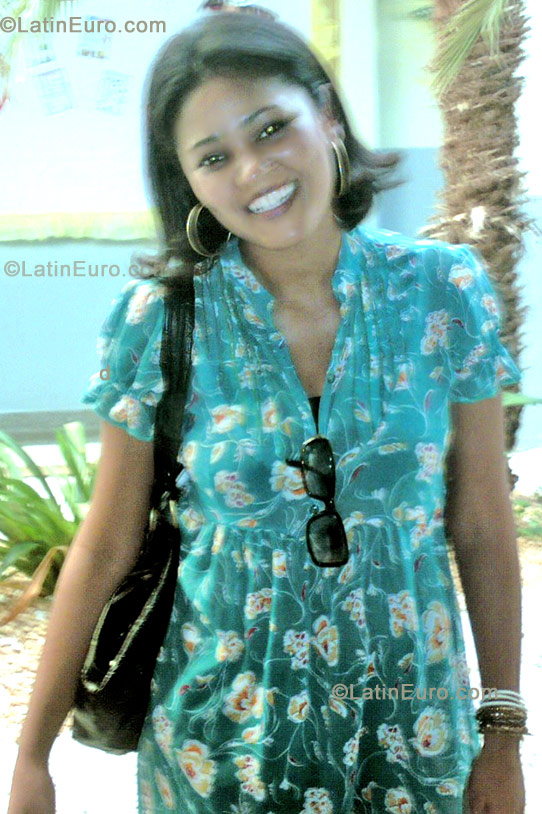 Date this stunning Brazil girl Elizangela Aparecida from Marilia BR549