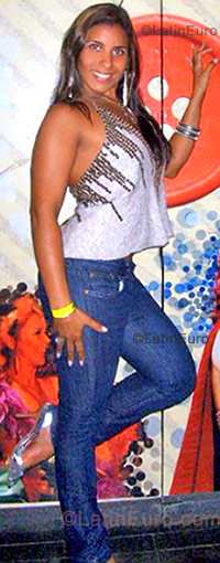 Date this sensual Brazil girl Cacau from Rio de Janeiro BR577