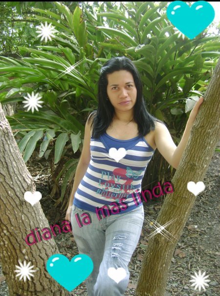Date this gorgeous Colombia girl Kariusca from Cartagena CO421