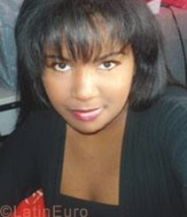 Date this hard body Brazil girl Edna from Sao Paulo BR672