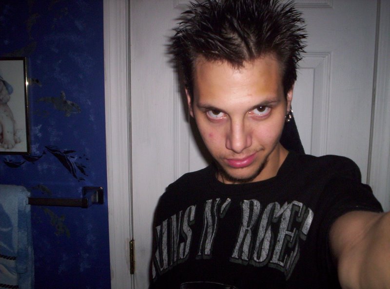 Date this passionate United States man Michael from Quincy US1594