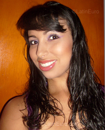 Date this young Colombia girl Claudia from Itagui CO558