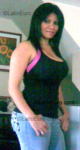 Date this hot Colombia girl Angela from Medellin CO570
