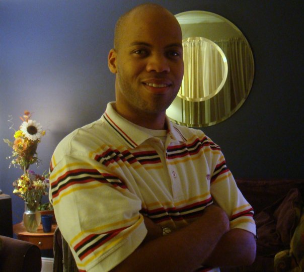 Date this delightful United States man Aaron from Detroit US1743
