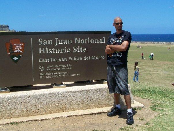 Date this funny United States man El from Miami US1756