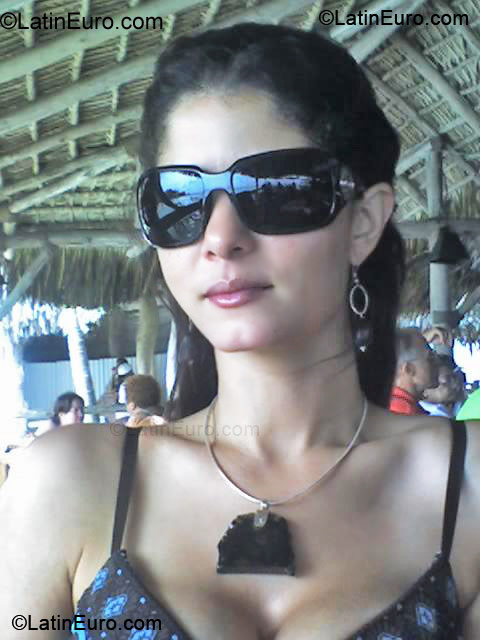 Date this young Dominican Republic girl Maria Juliana from Santo Domingo DO654