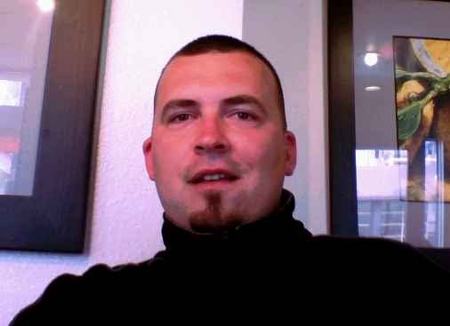Date this stunning United States man Matthew from San Diego US1958