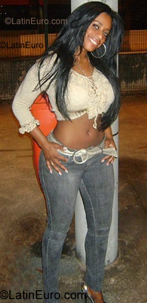 Date this beautiful Brazil girl Preta from Rio De Janeiro BR940