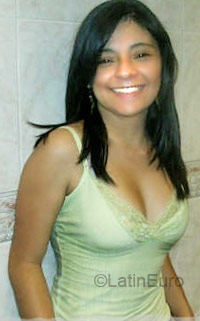 Date this stunning Colombia girl Erika Patricia from Circasia CO673
