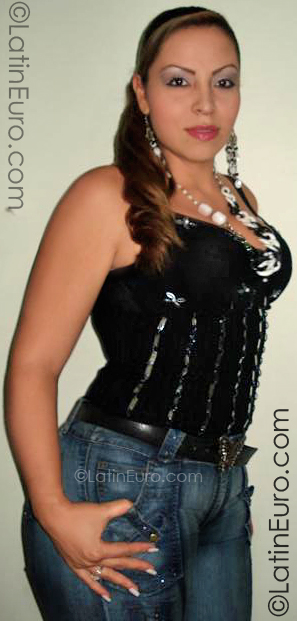 Date this fun Colombia girl Carolina from Medellin CO702