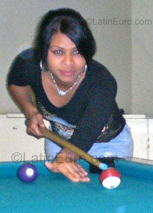 Date this lovely Dominican Republic girl Diana from  DO766