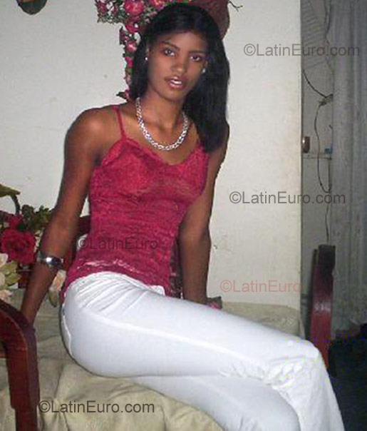 Date this beautiful Dominican Republic girl Perla from Nagua DO785