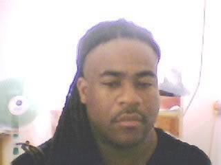 Date this nice looking Curacao man Suhandy from Willemstad CB1