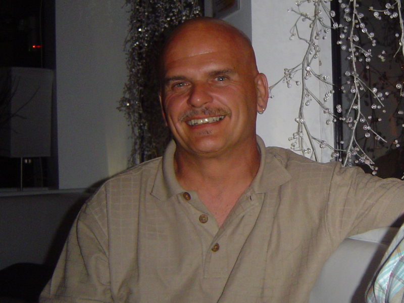 Date this voluptuous Trinidad and Tobago man English from Port Of Spain TT25
