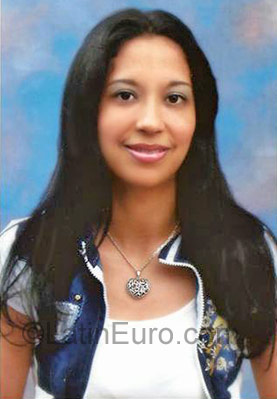 Date this stunning Colombia girl Aleyda from Santo Domingo CO743