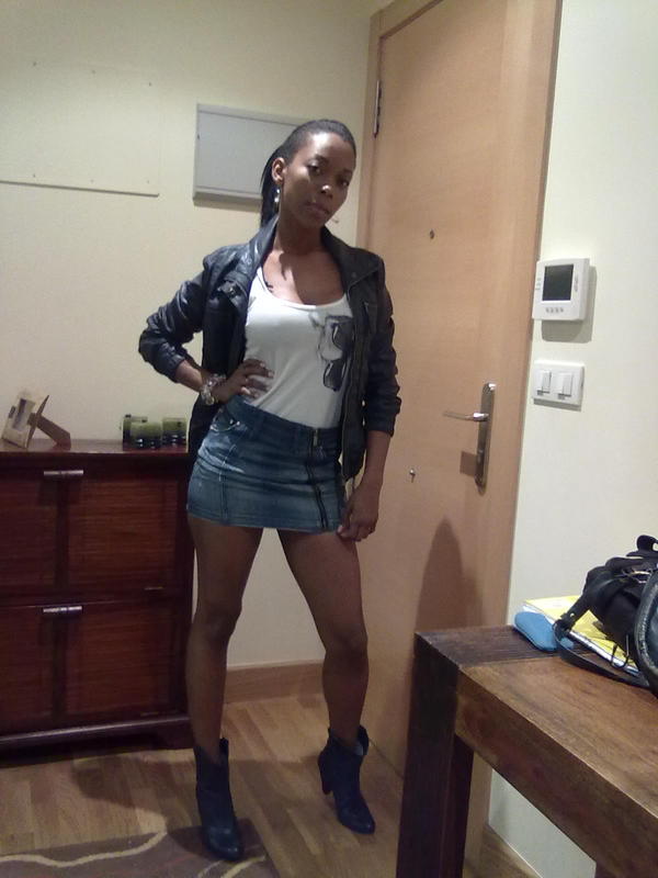 Date this hot Colombia girl Gisel125 from Cali CO810