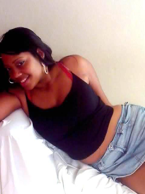 Date this sultry Dominican Republic girl Reyna from Rep Dominicana DO929