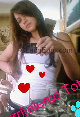 Date this nice looking Dominican Republic girl Sara from Santo Domingo DO939