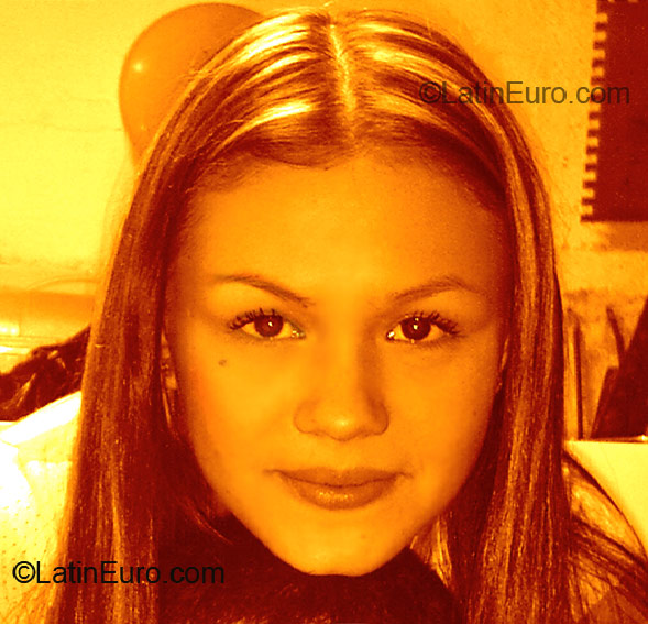 Date this funny Colombia girl Monica Alejandra from Medellin CO857