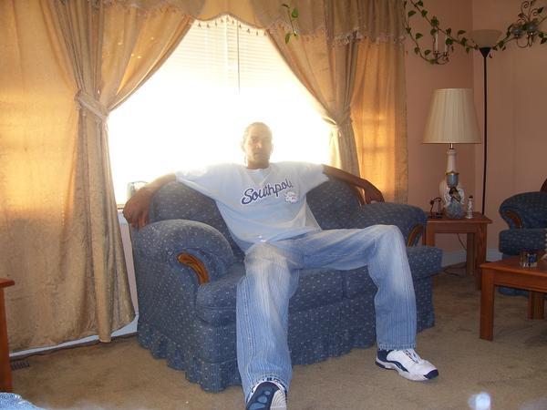Date this attractive United States man Redbone1800 from Burlington US2638