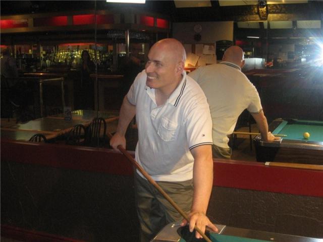 Date this tall Canada man Chillininthetdo from toronto CA101