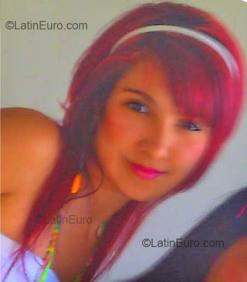Date this athletic Colombia girl Jessica from Medellin CO939