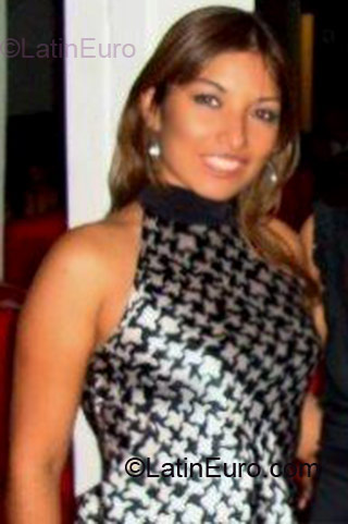 Date this happy Colombia girl Rocio from Cali CO959
