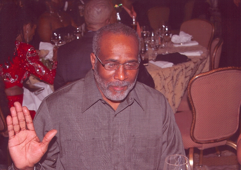 Date this foxy United States man Ghines from Washington US2794