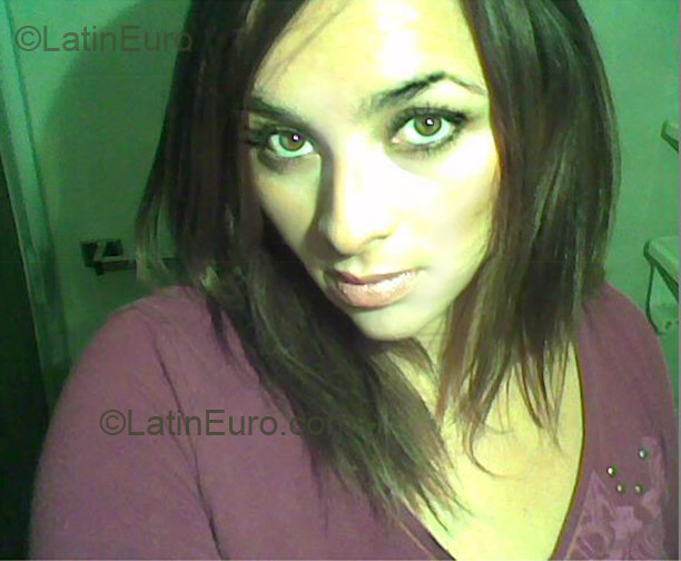 Date this nice looking Mexico girl Jessica from Mexico MX67