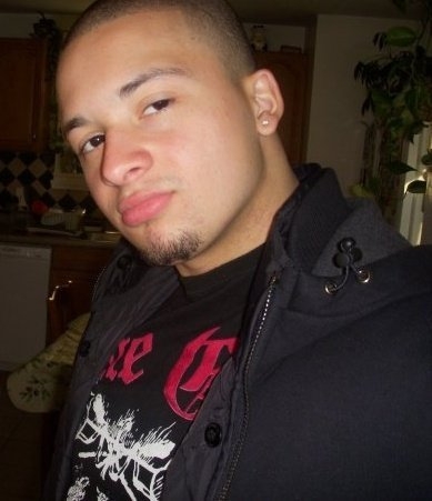 Date this funny United States man Santiine from Bridgeport US2956