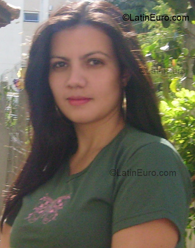 Date this foxy Brazil girl Eliane from Sorocaba BR1316