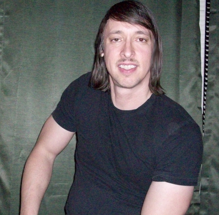 Date this young United States man Douglas from Toledo US3008