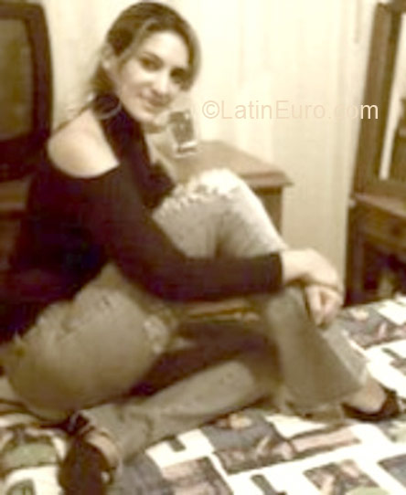 Date this gorgeous Brazil girl Lucia Helena from Volta Redonda BR1339