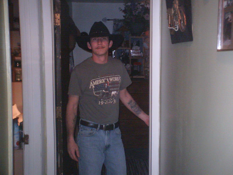 Date this attractive United States man Tombstone989 from Caro US3092