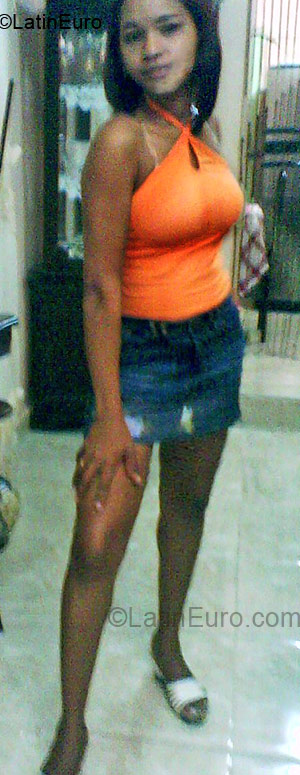 Date this hard body Dominican Republic girl Milly Joseline from Santo Domingo DO1207