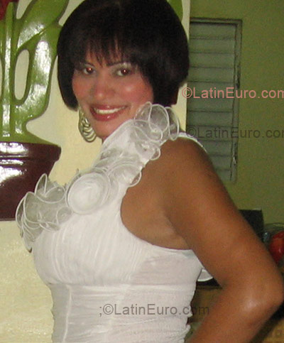 Date this delightful Dominican Republic girl Yoanna from Mao DO1275